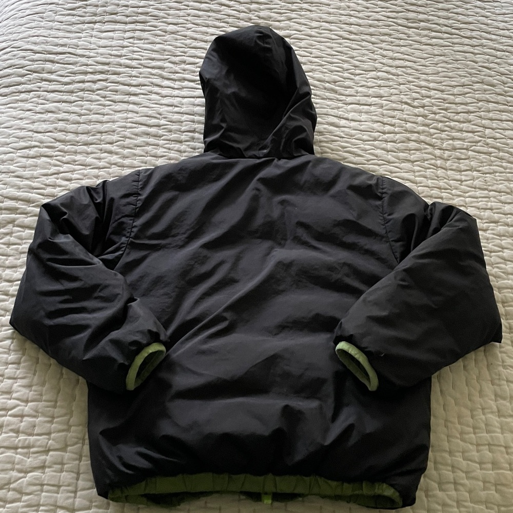 The North Face 550 Down Puffer Reversible Hooded Boy's 7/8 Jacket Black Green - Picture 10 of 10